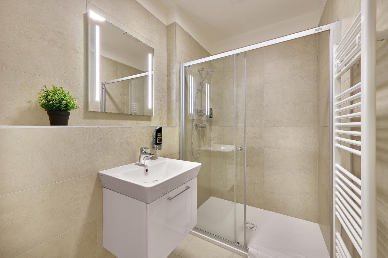 Downtown Suites Rubesova Πράγα Εξωτερικό φωτογραφία