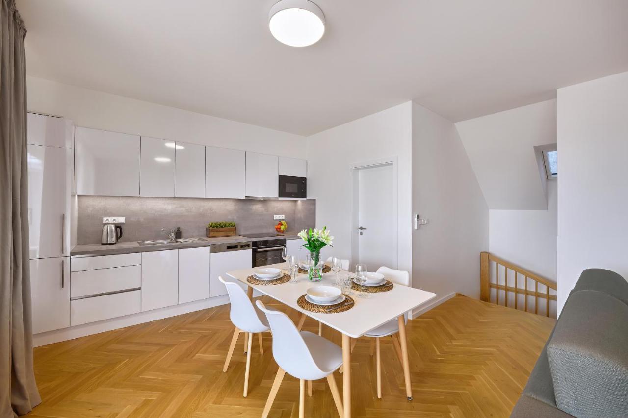 Downtown Suites Rubesova Πράγα Εξωτερικό φωτογραφία