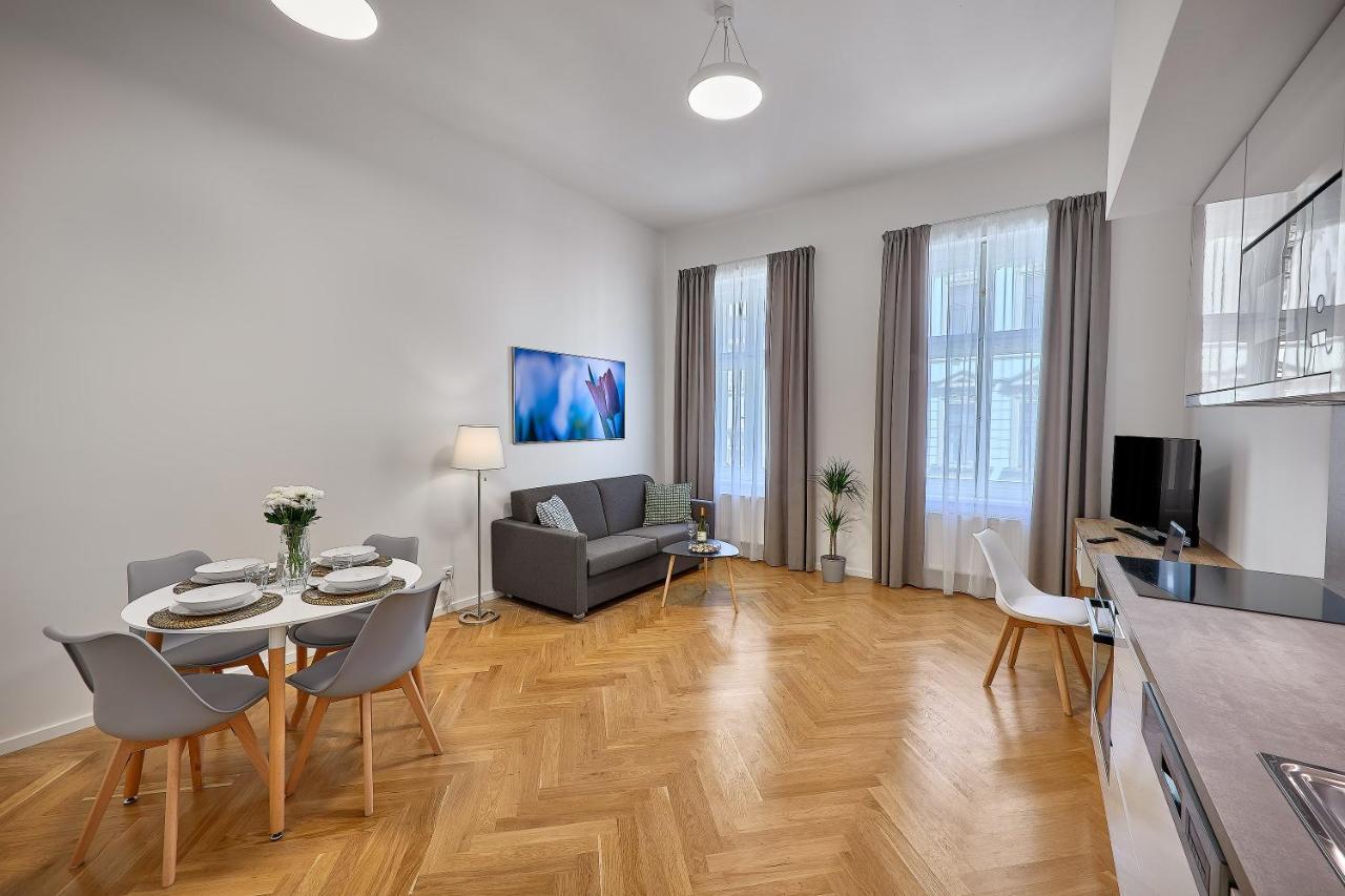 Downtown Suites Rubesova Πράγα Εξωτερικό φωτογραφία