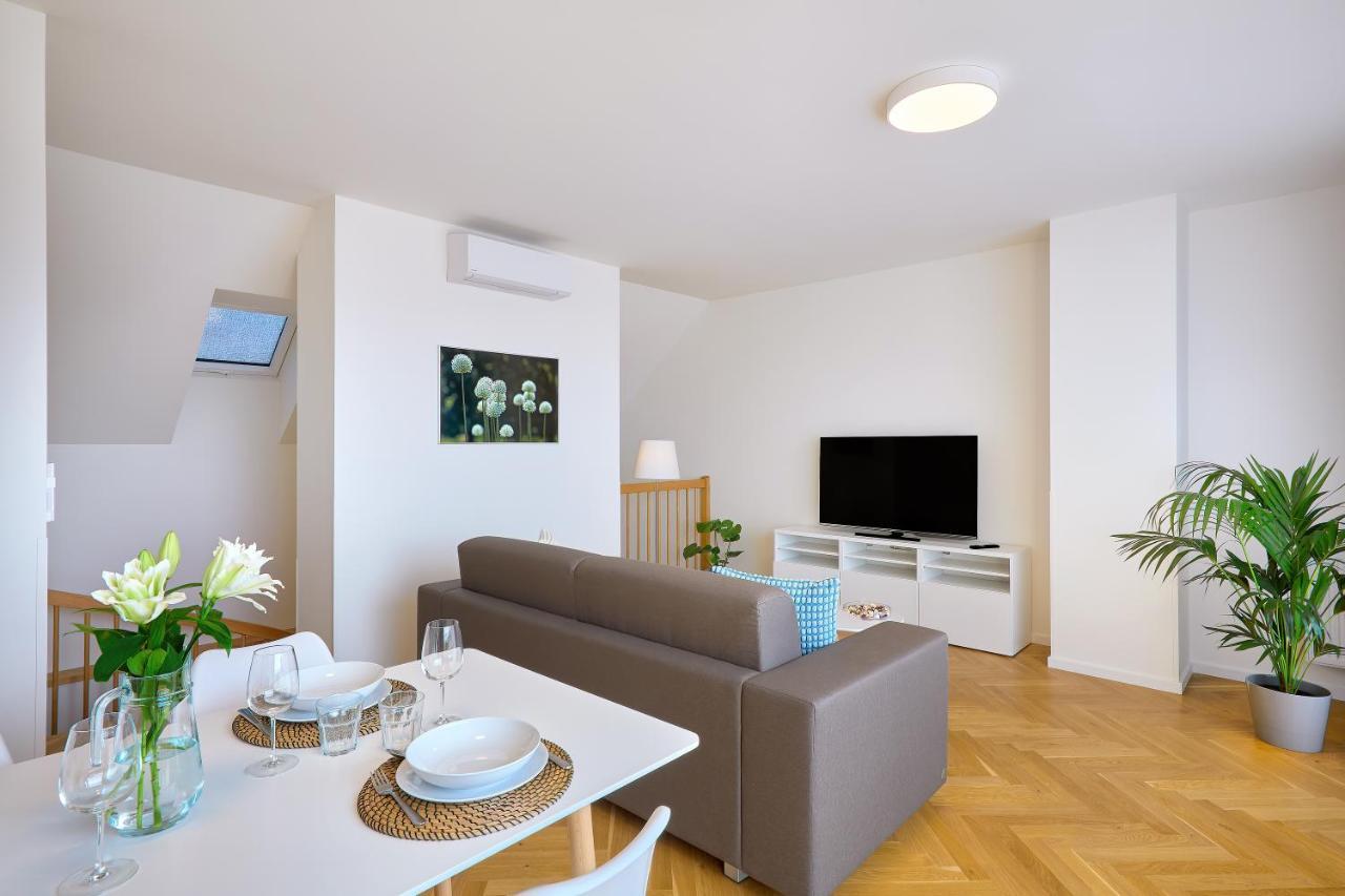 Downtown Suites Rubesova Πράγα Εξωτερικό φωτογραφία