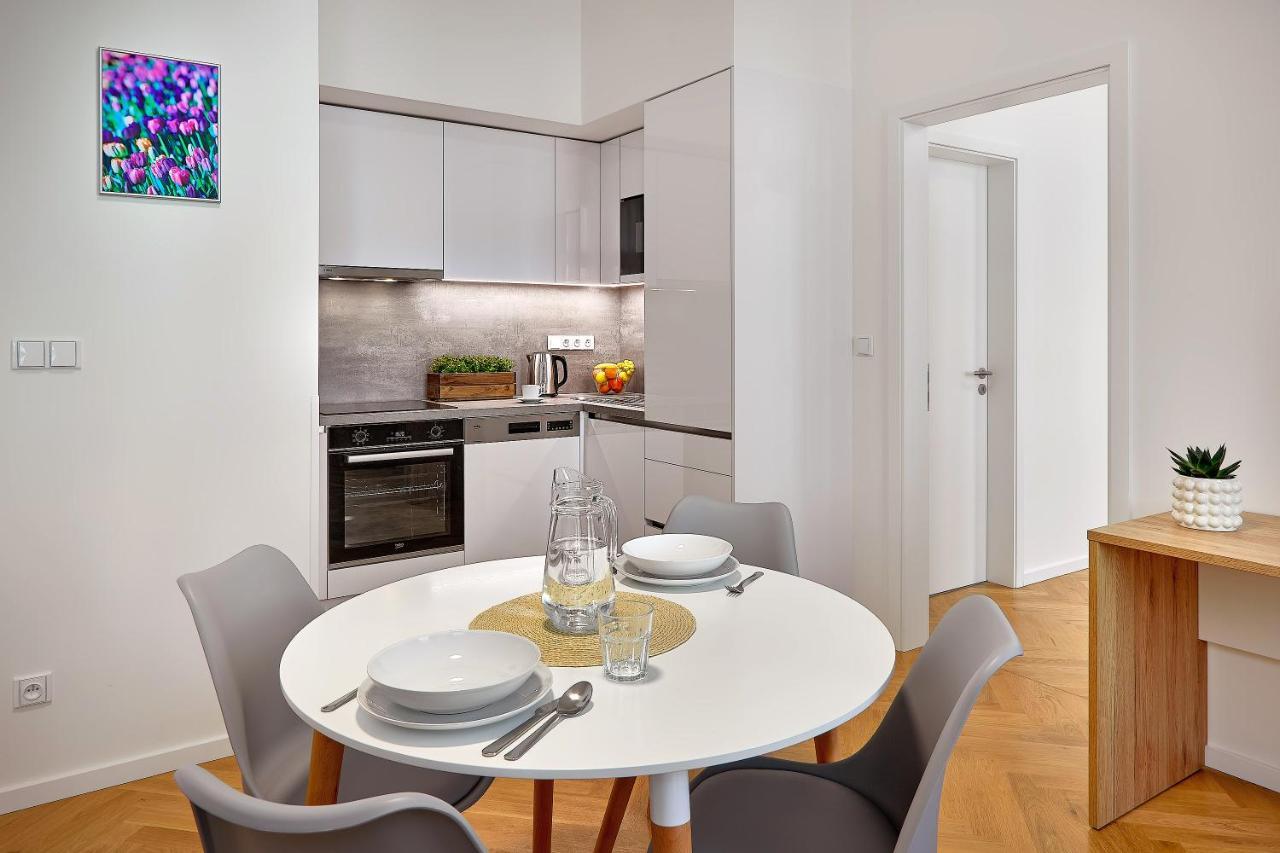 Downtown Suites Rubesova Πράγα Εξωτερικό φωτογραφία