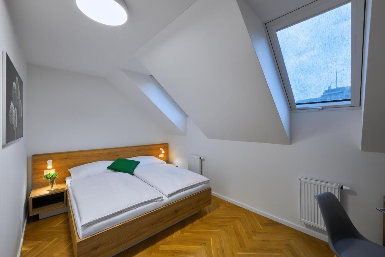 Downtown Suites Rubesova Πράγα Εξωτερικό φωτογραφία