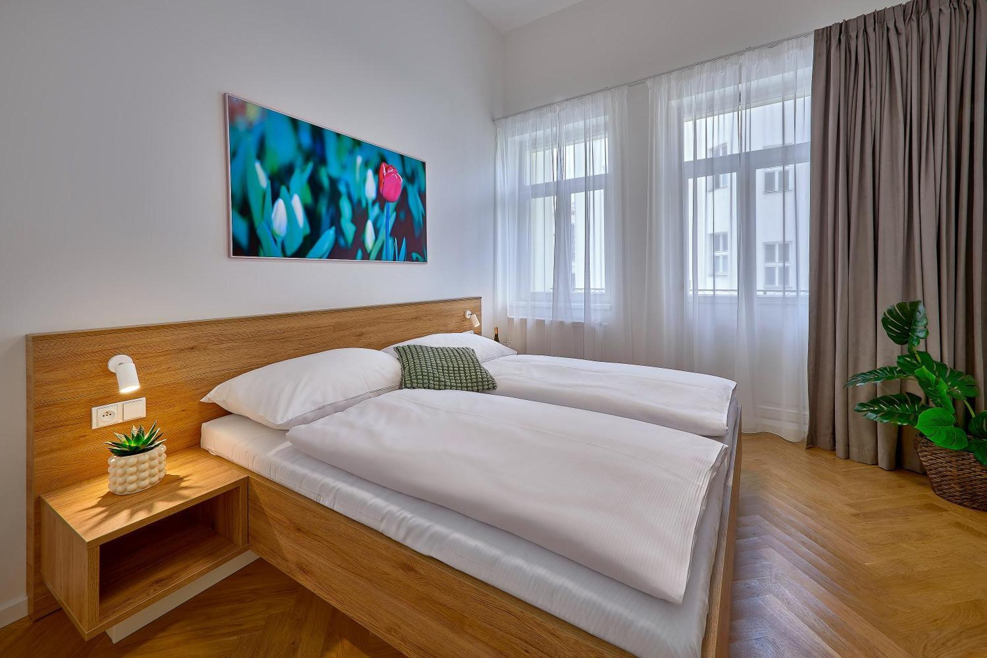 Downtown Suites Rubesova Πράγα Εξωτερικό φωτογραφία